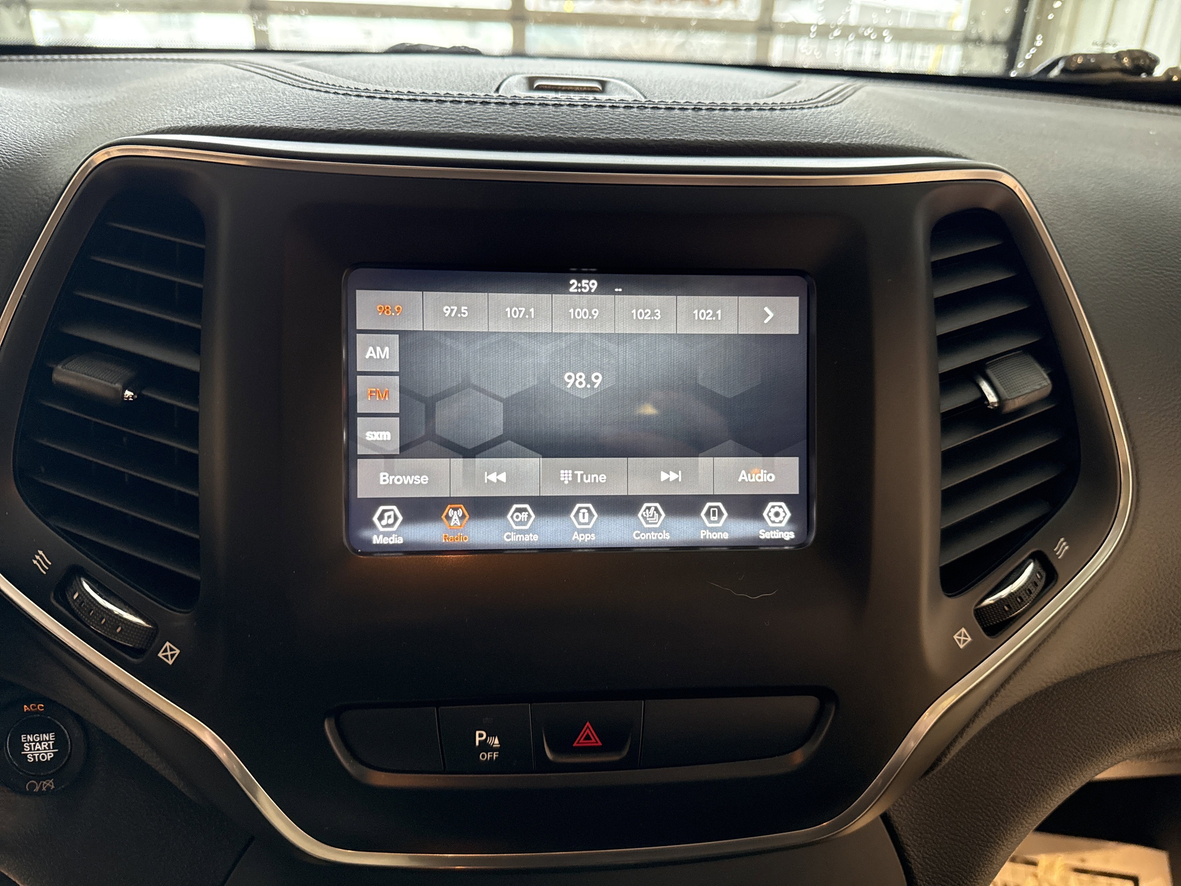 2020 Jeep Cherokee Altitude