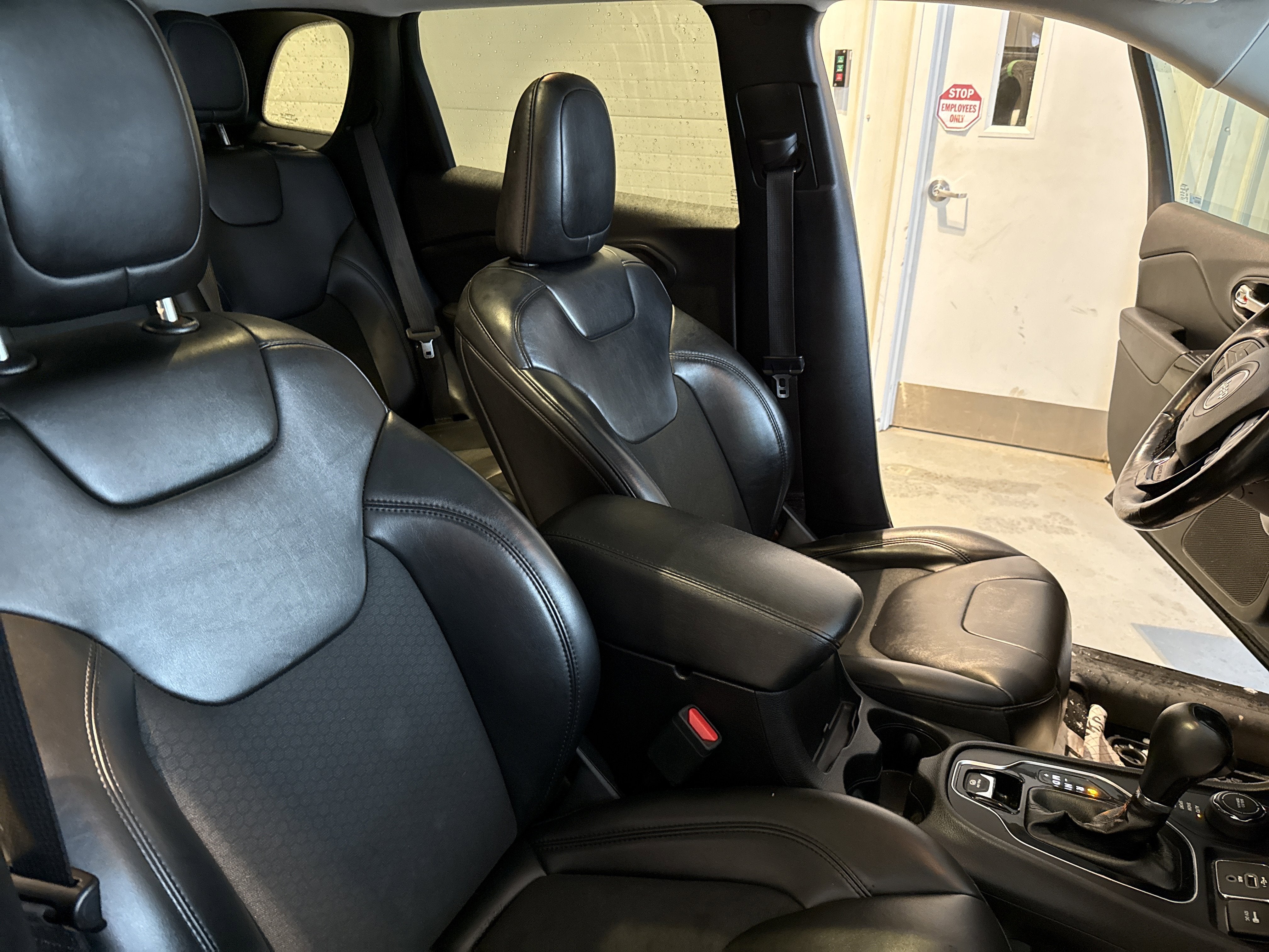 2020 Jeep Cherokee Altitude