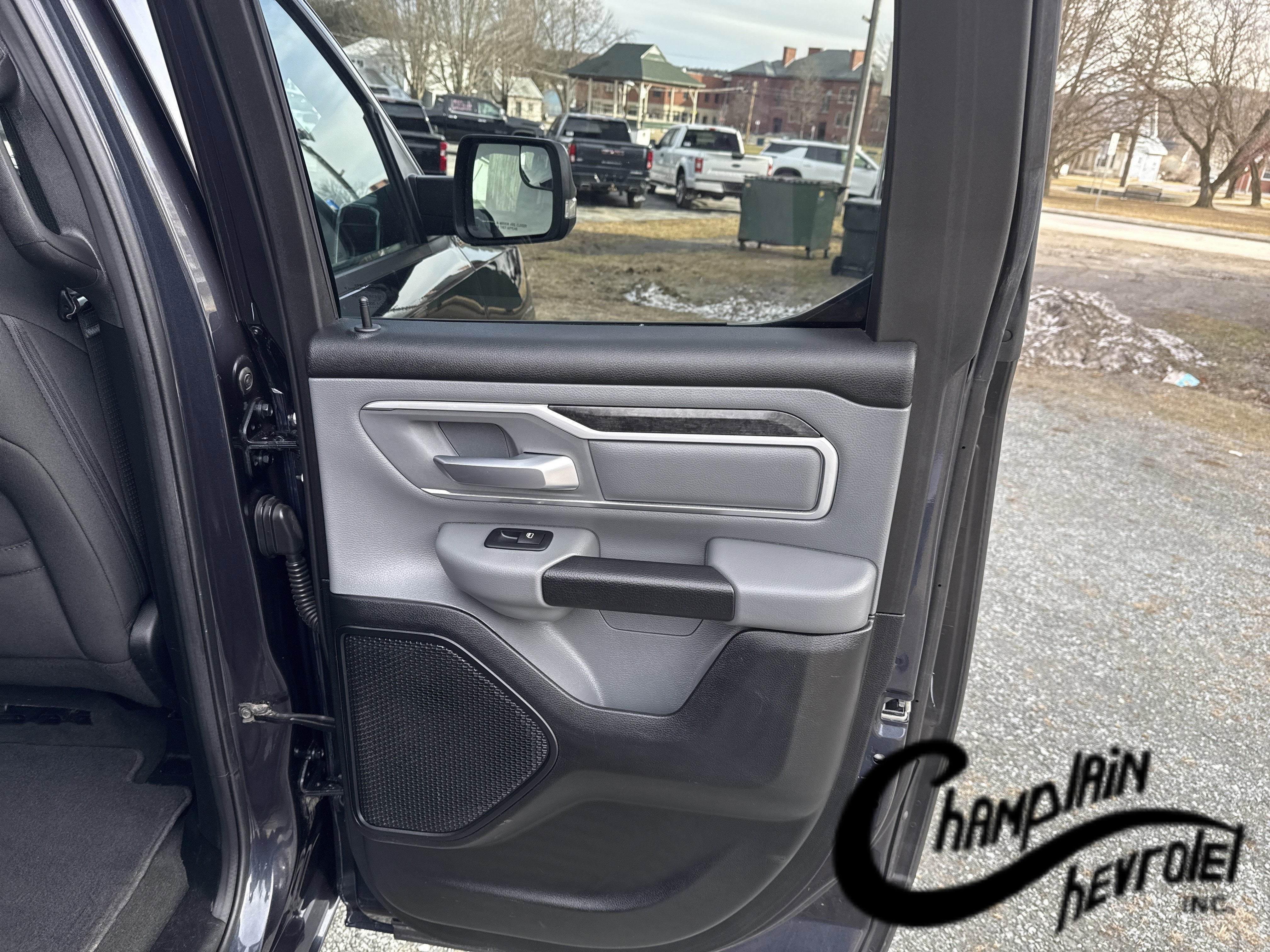 2021 RAM 1500 Big Horn Quad Cab 4x4 6'4" Box