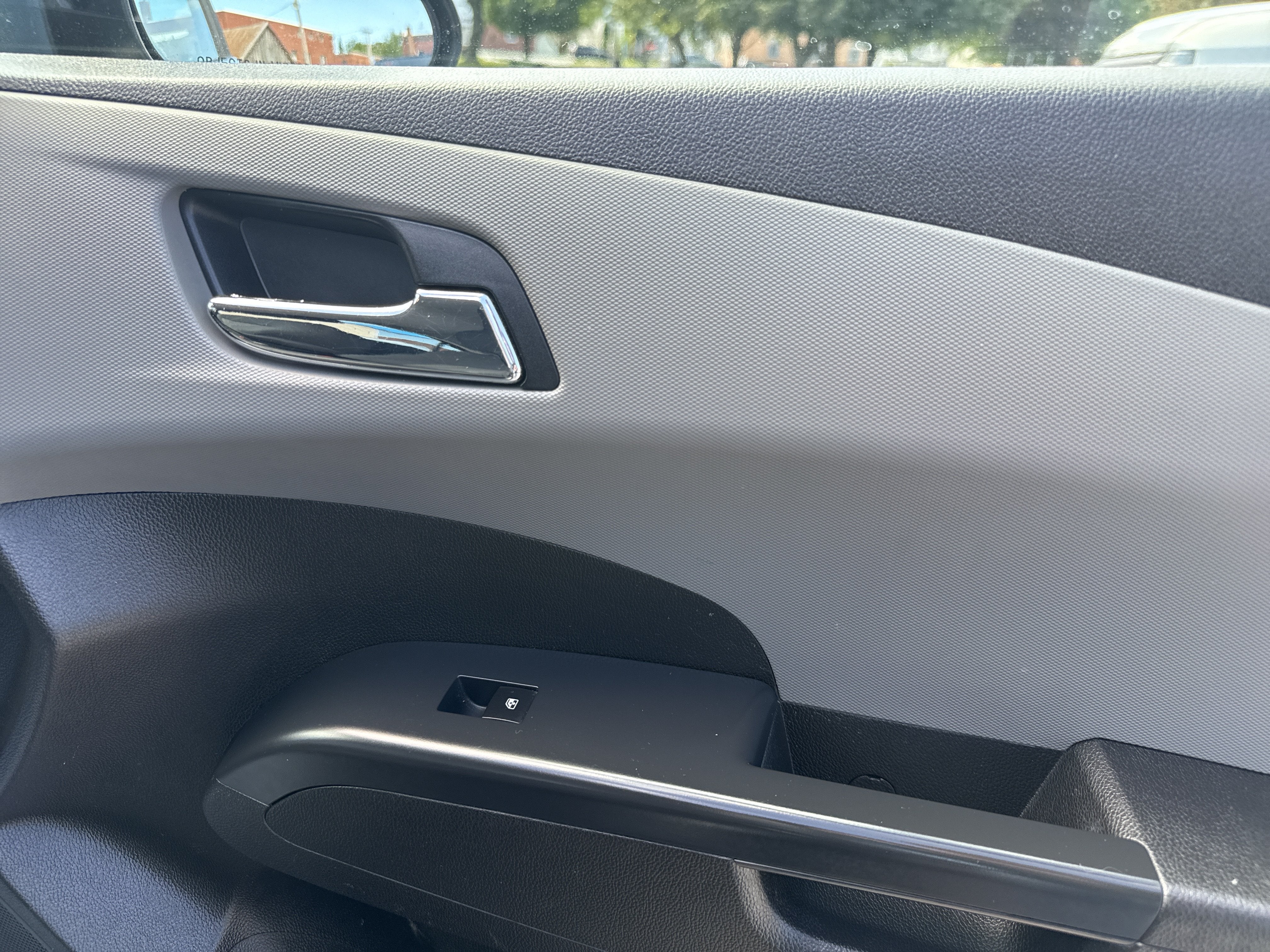 2017 Chevrolet Sonic LT