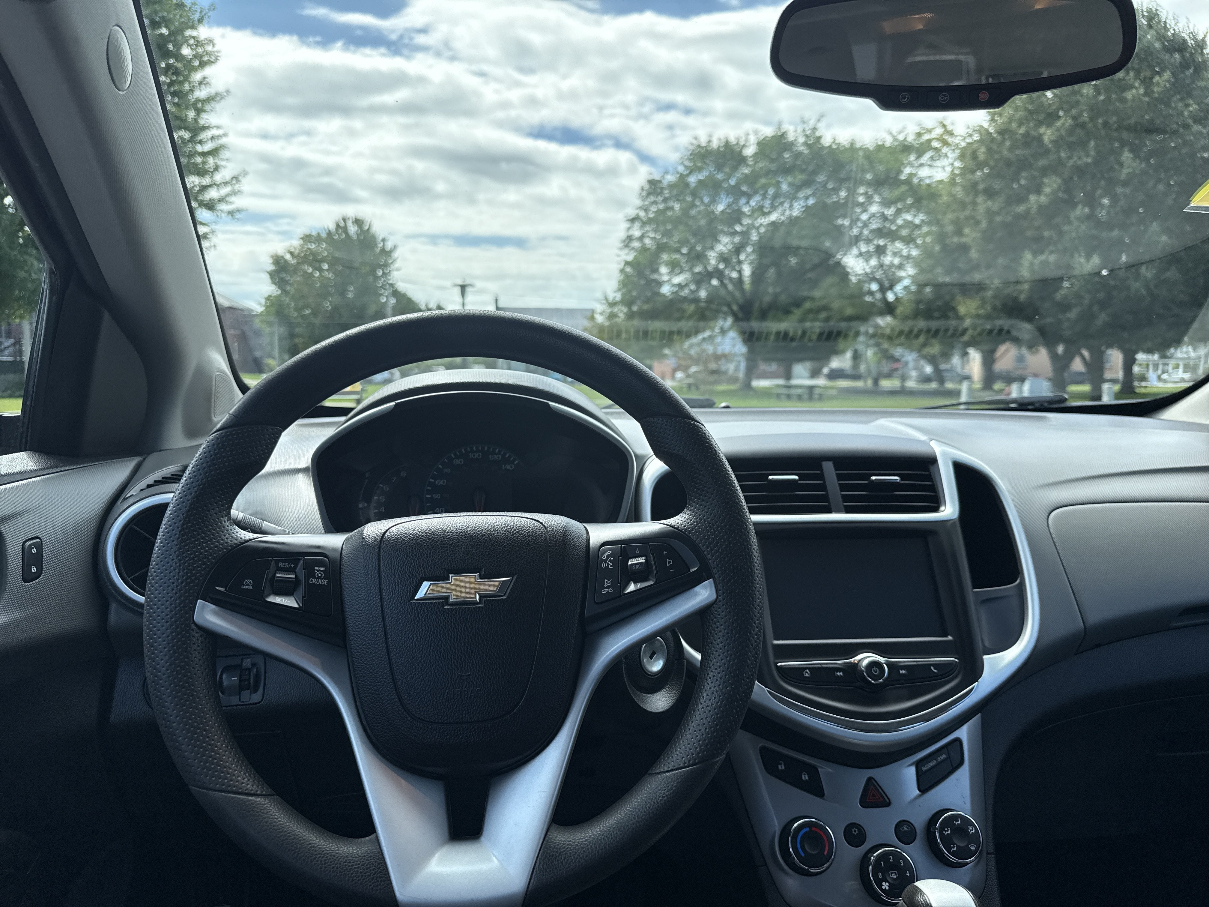 2017 Chevrolet Sonic LT