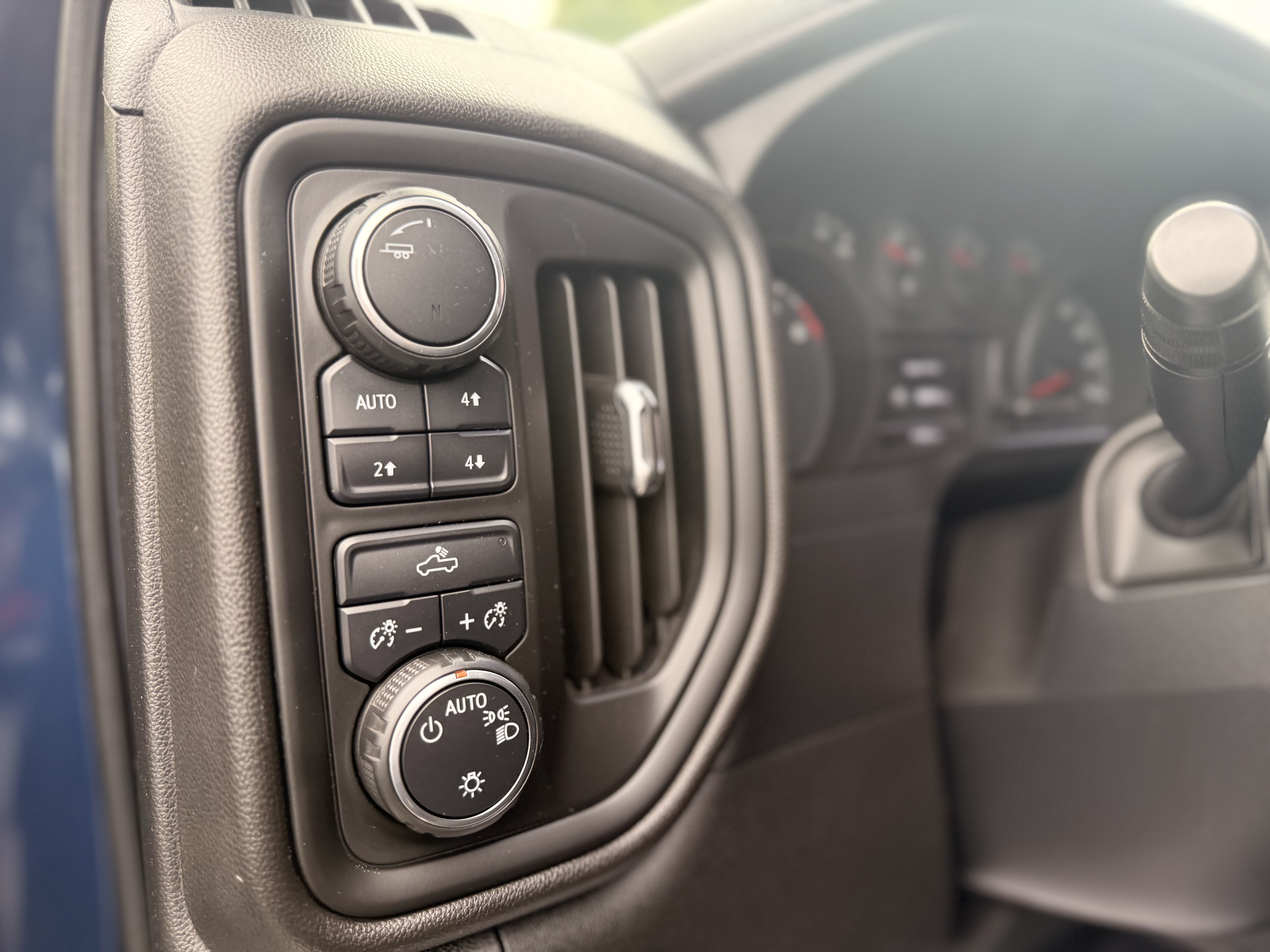 2021 Chevrolet Silverado 1500 Custom Trail Boss