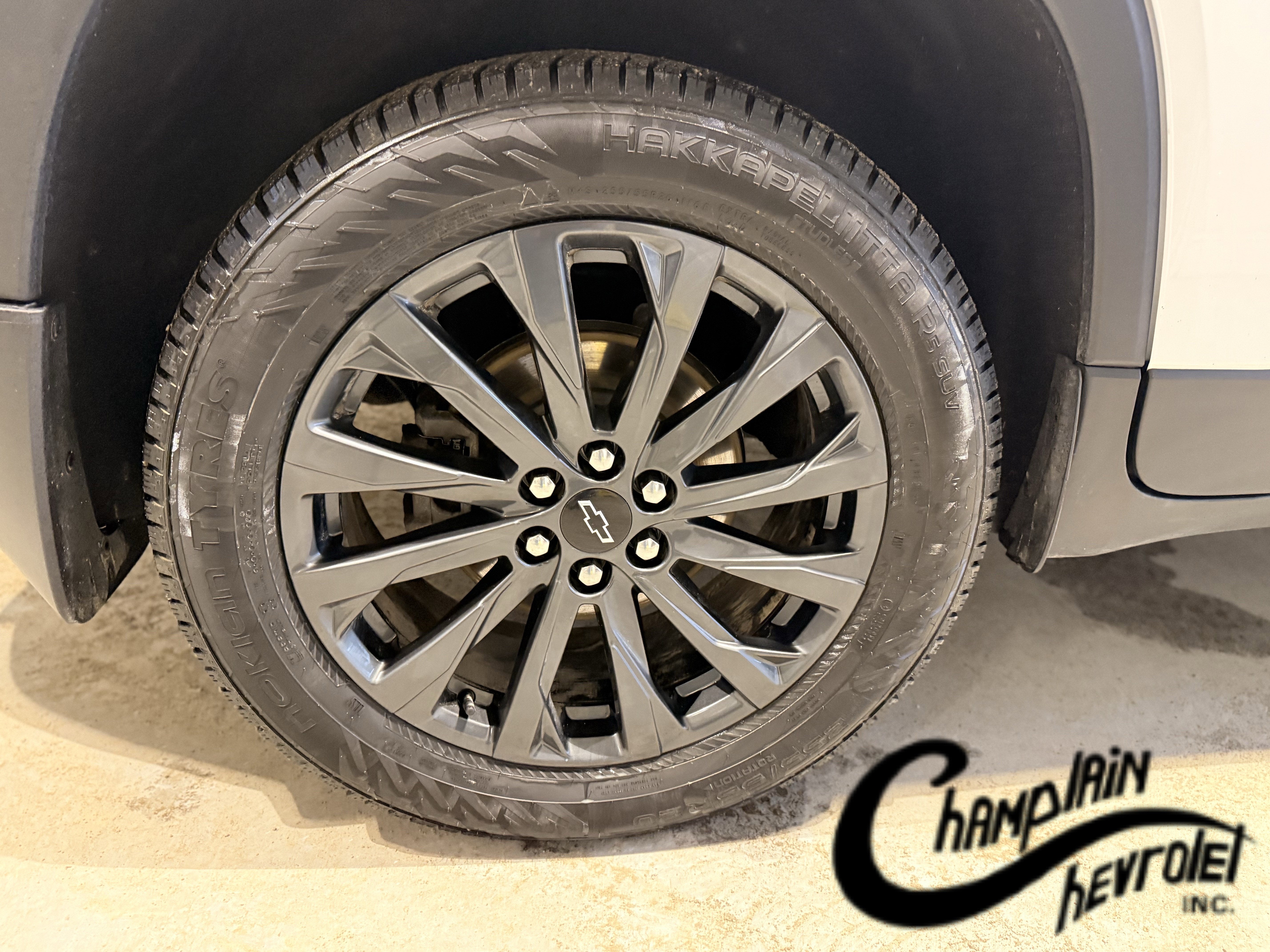 2023 Chevrolet Traverse RS