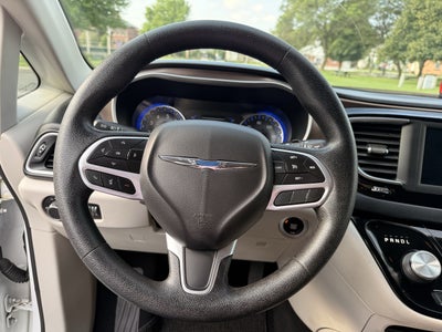 2020 Chrysler Voyager L