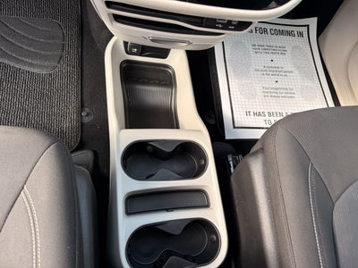 2020 Chrysler Voyager L