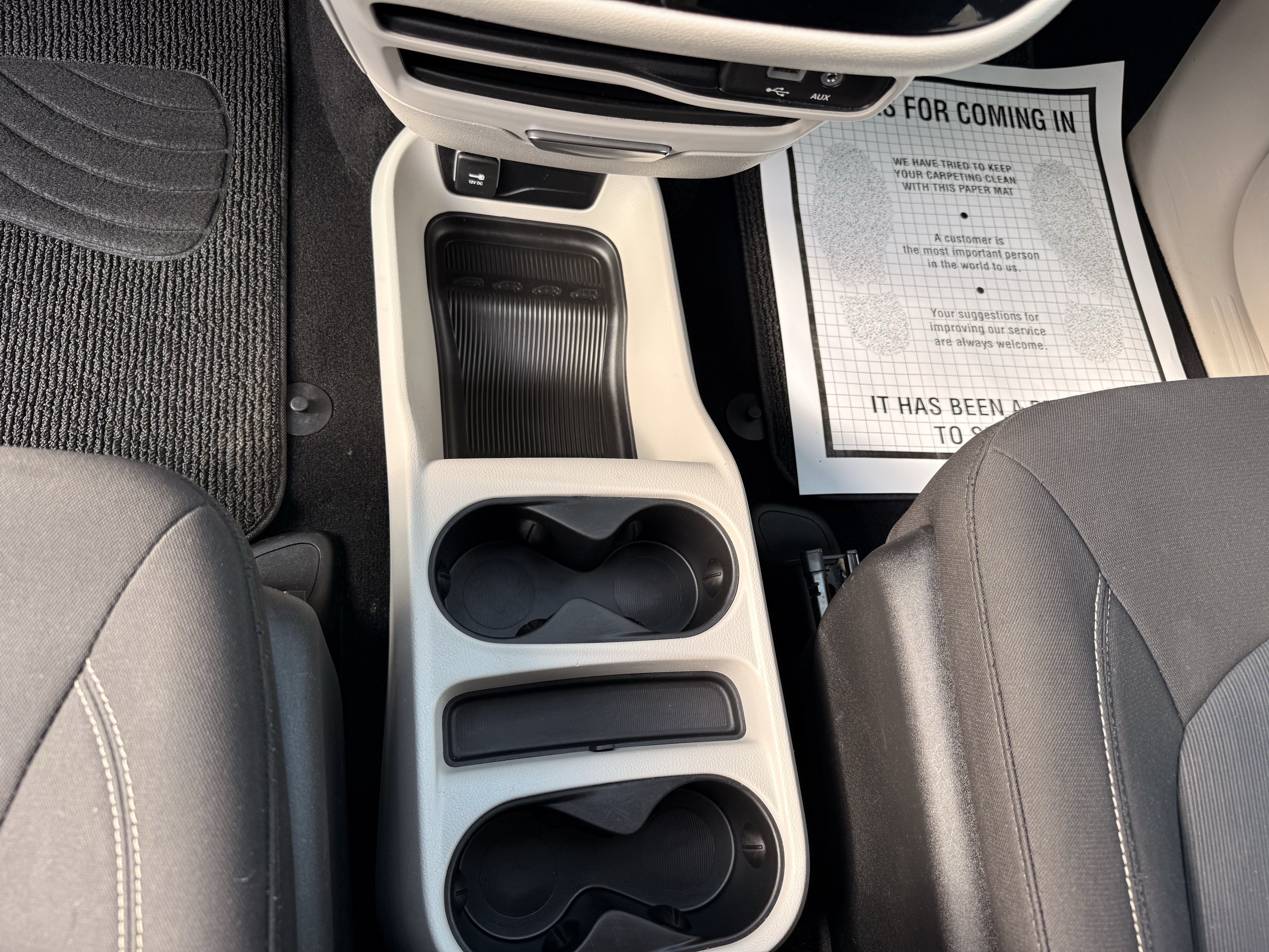 2020 Chrysler Voyager L