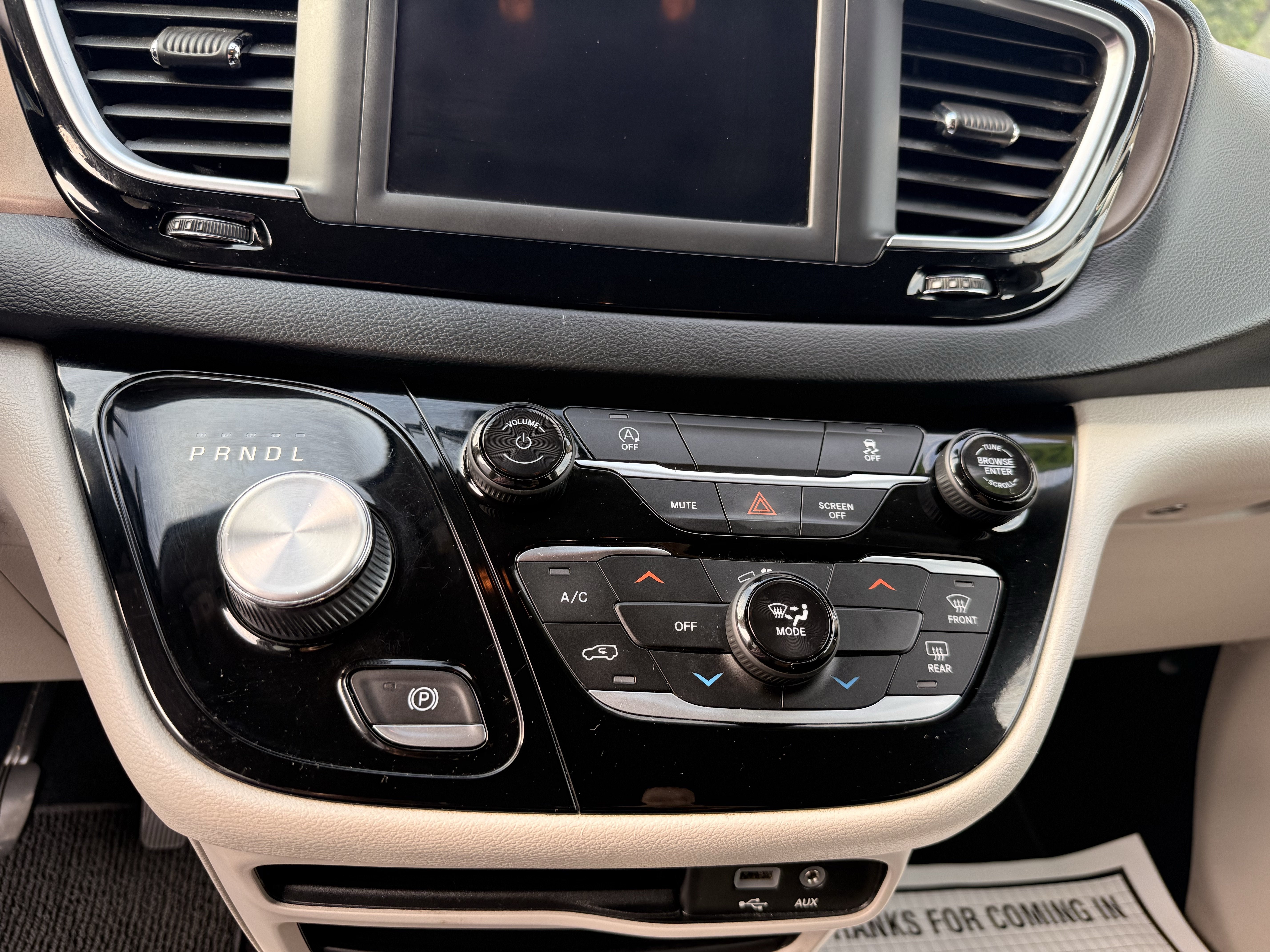 2020 Chrysler Voyager L