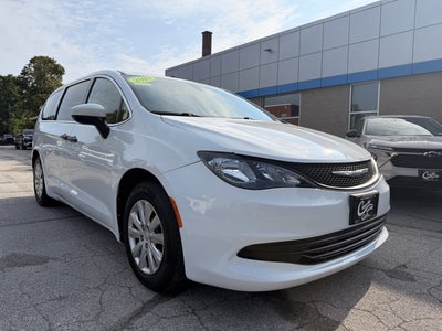 2020 Chrysler Voyager L