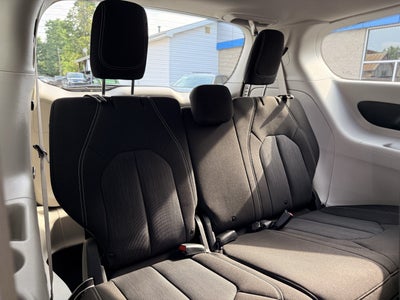 2020 Chrysler Voyager L
