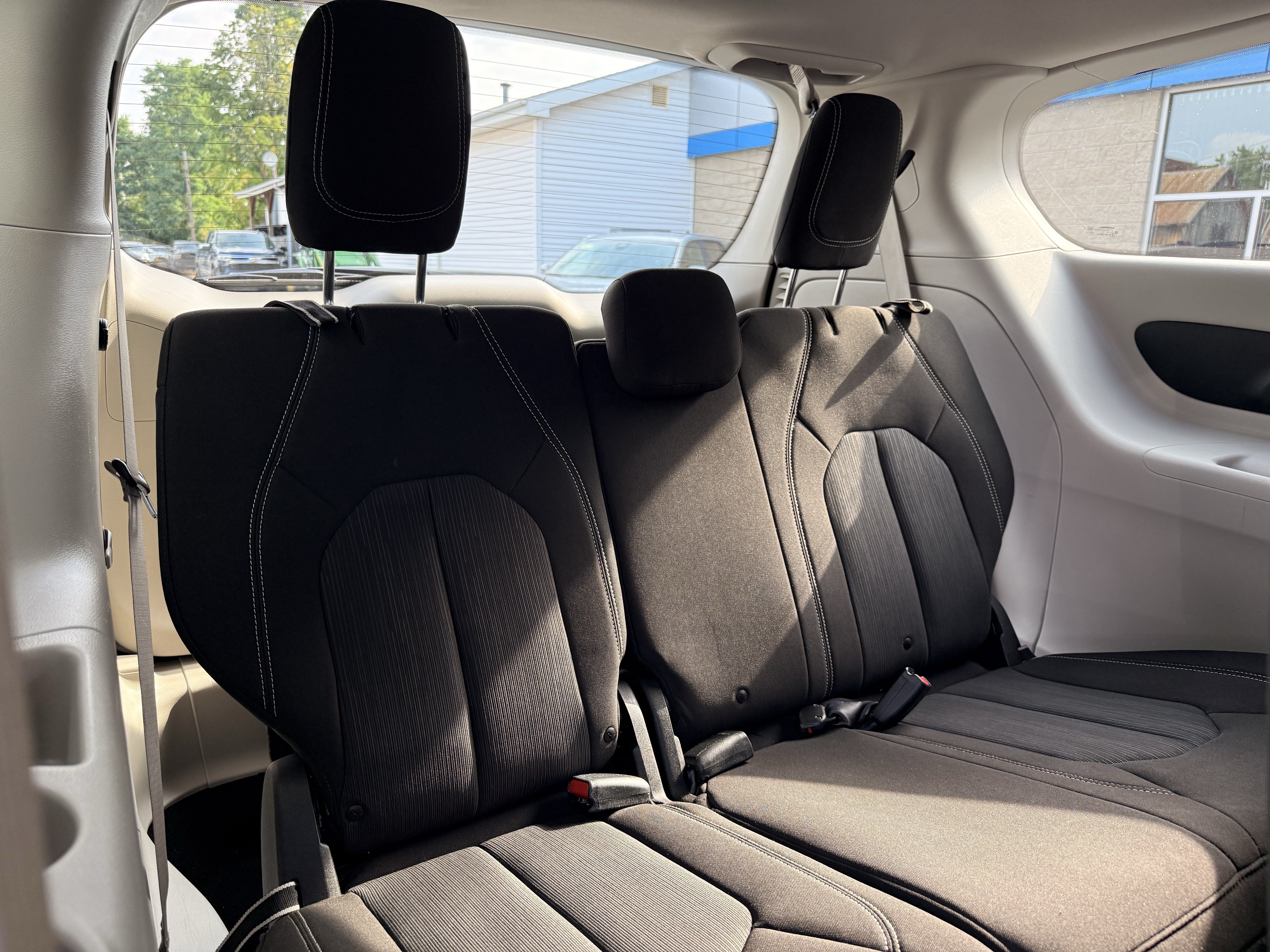 2020 Chrysler Voyager L