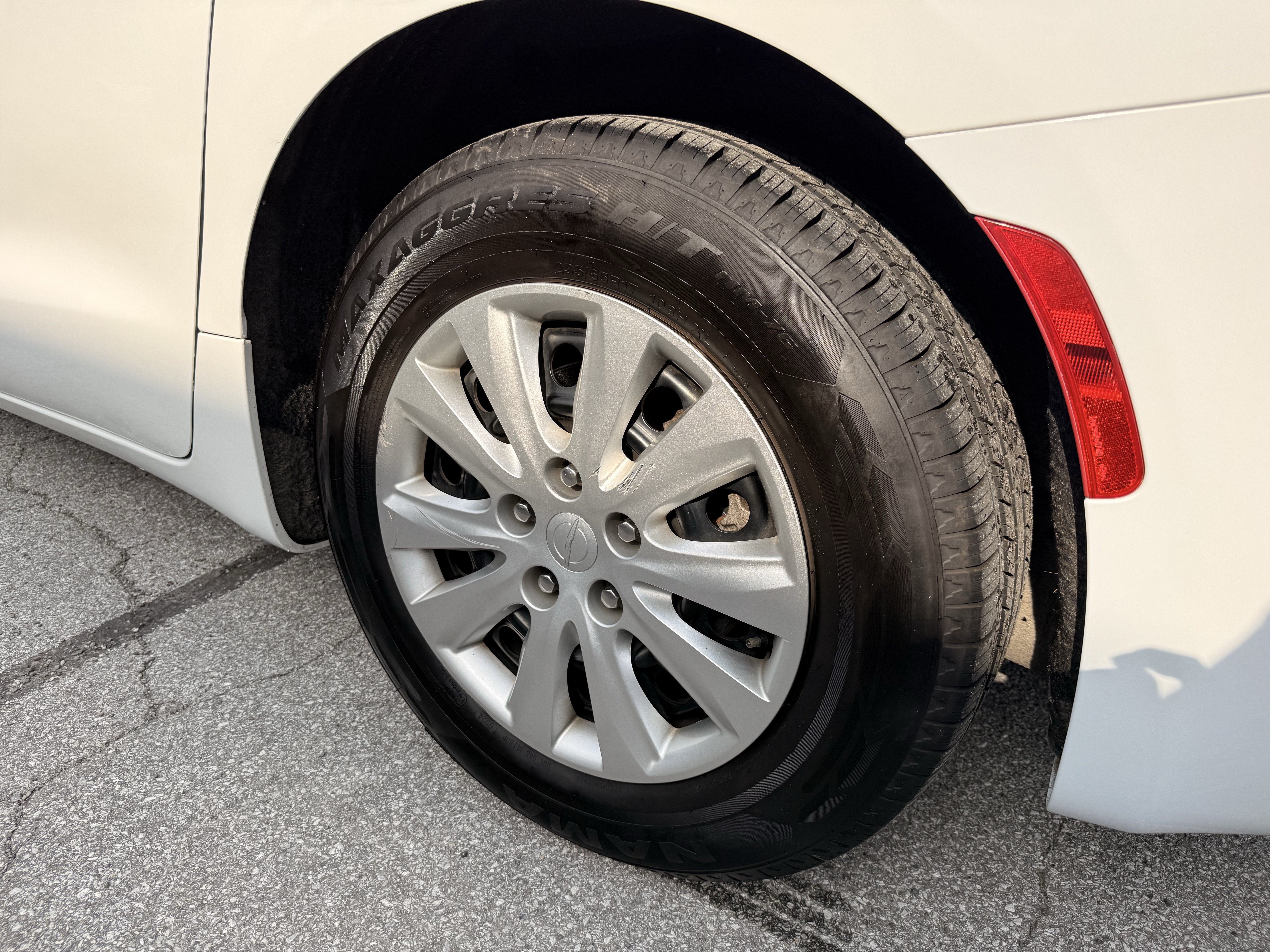 2020 Chrysler Voyager L