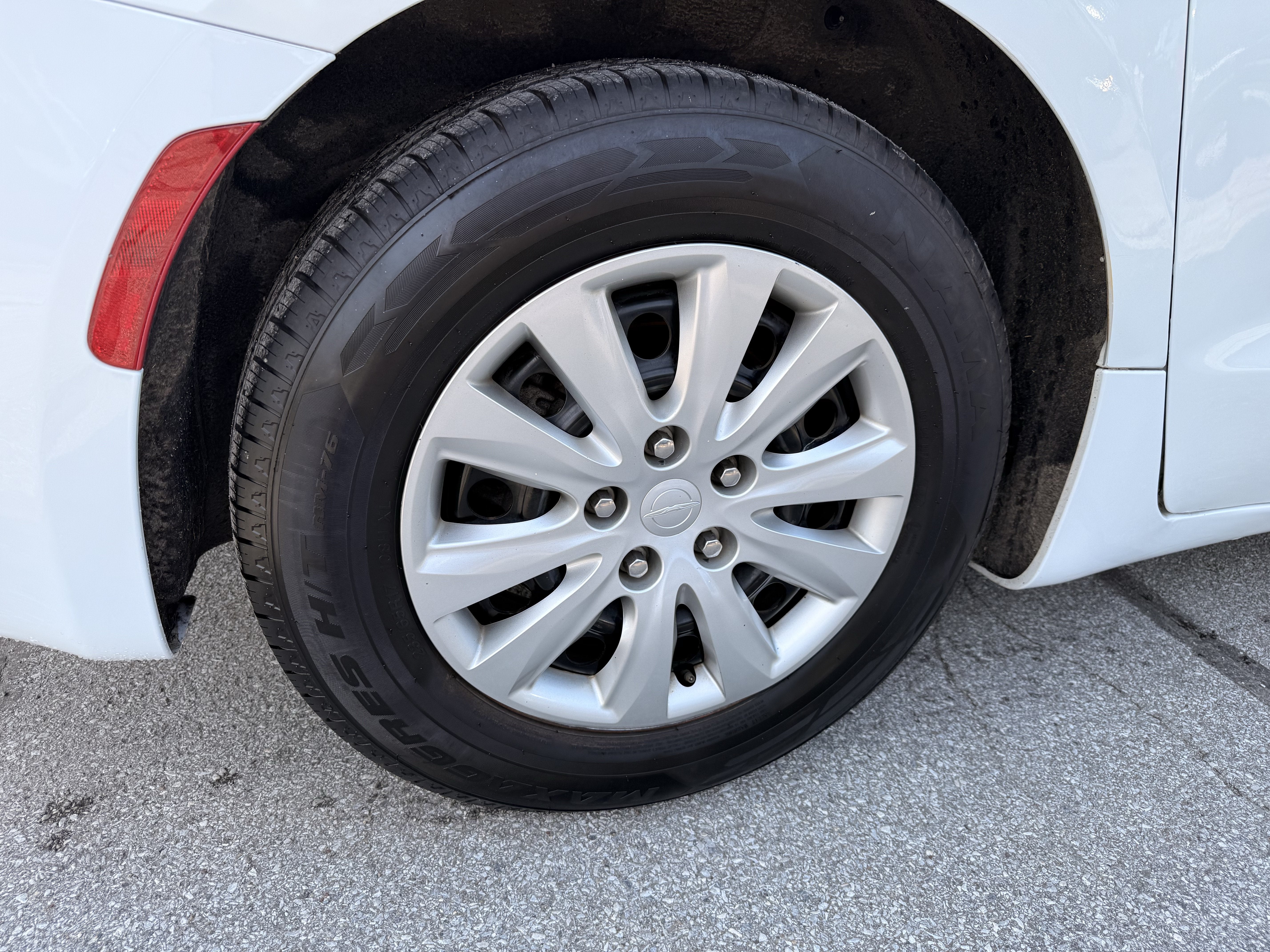 2020 Chrysler Voyager L
