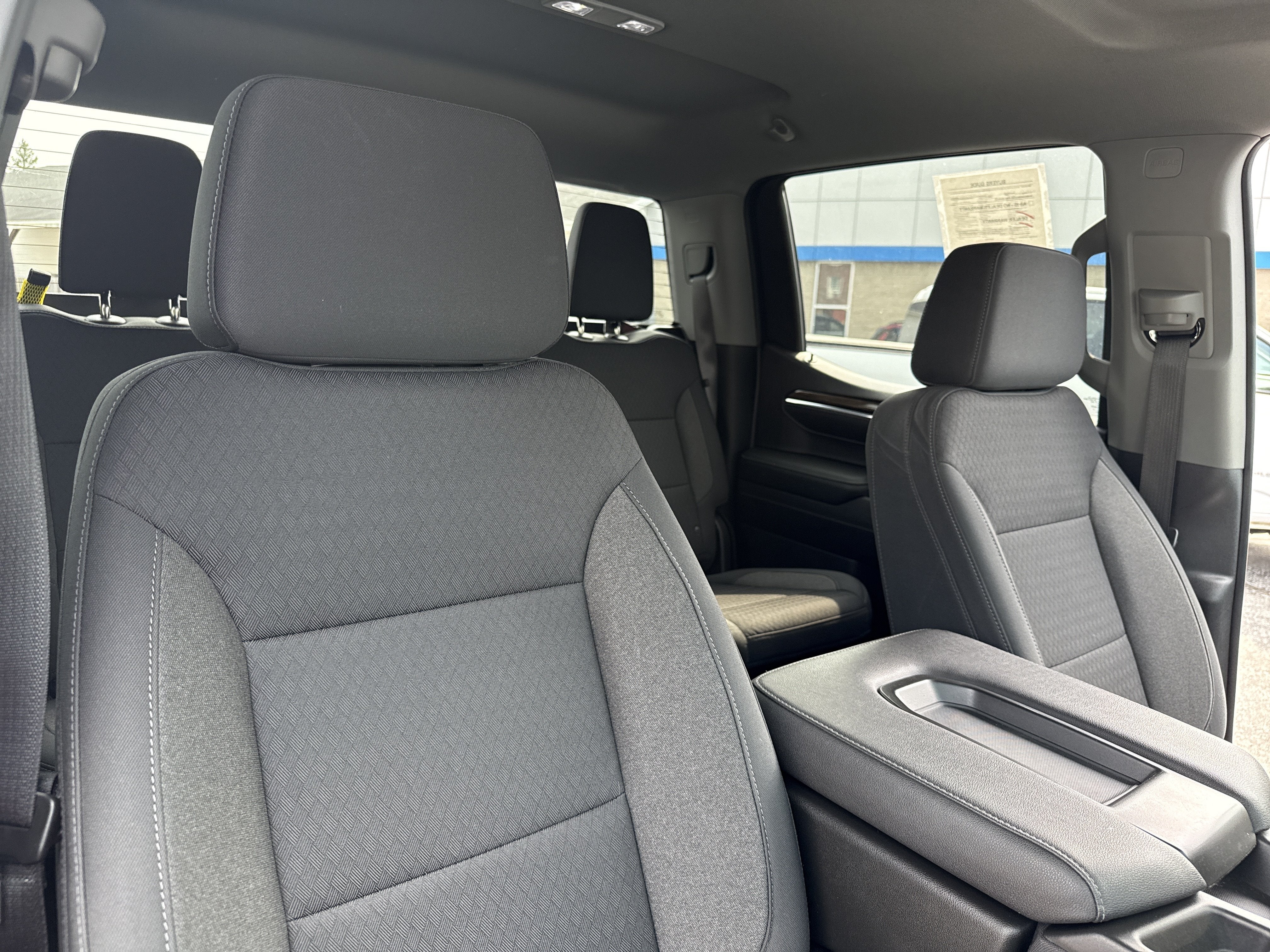 2022 Chevrolet Silverado 1500 LT (2FL)