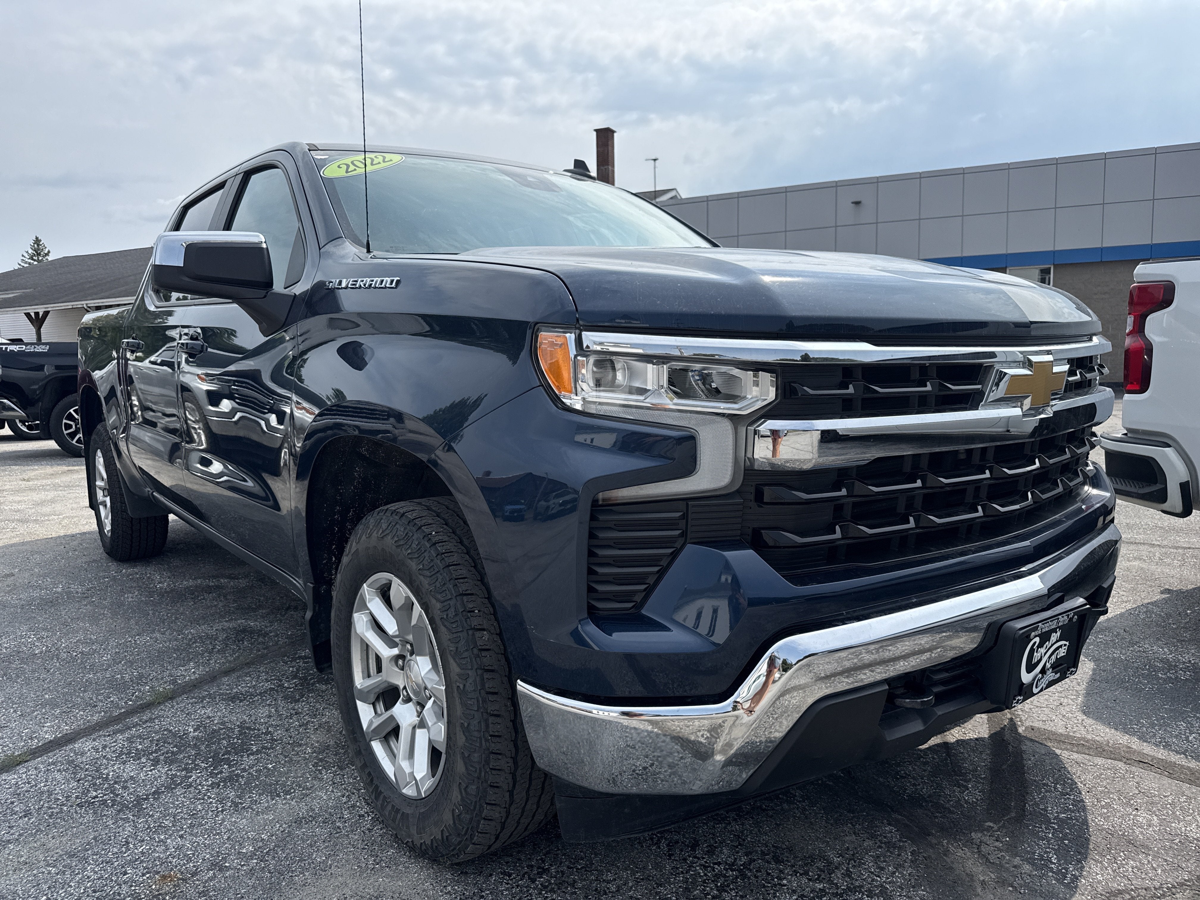 2022 Chevrolet Silverado 1500 LT (2FL)
