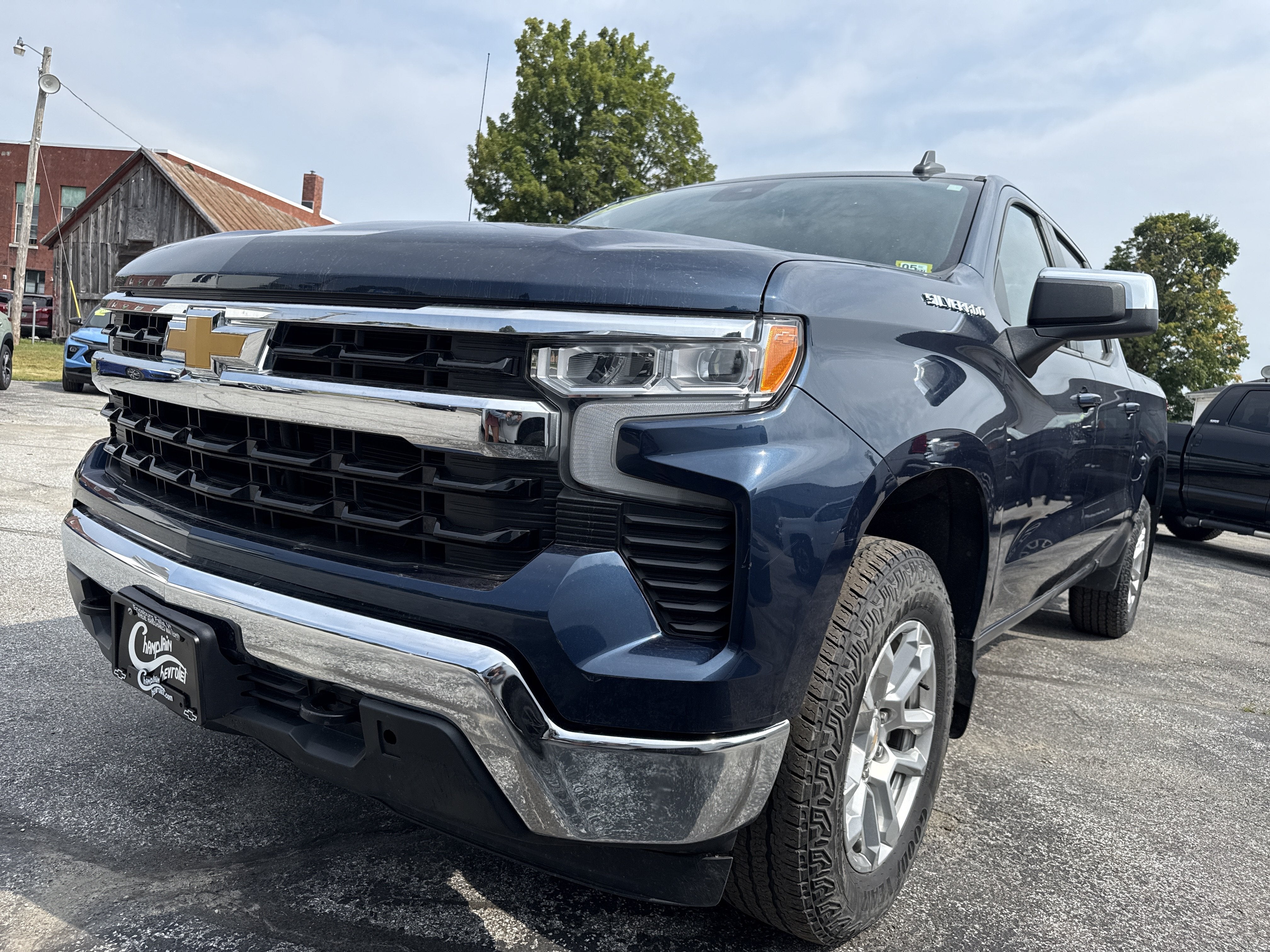 2022 Chevrolet Silverado 1500 LT (2FL)