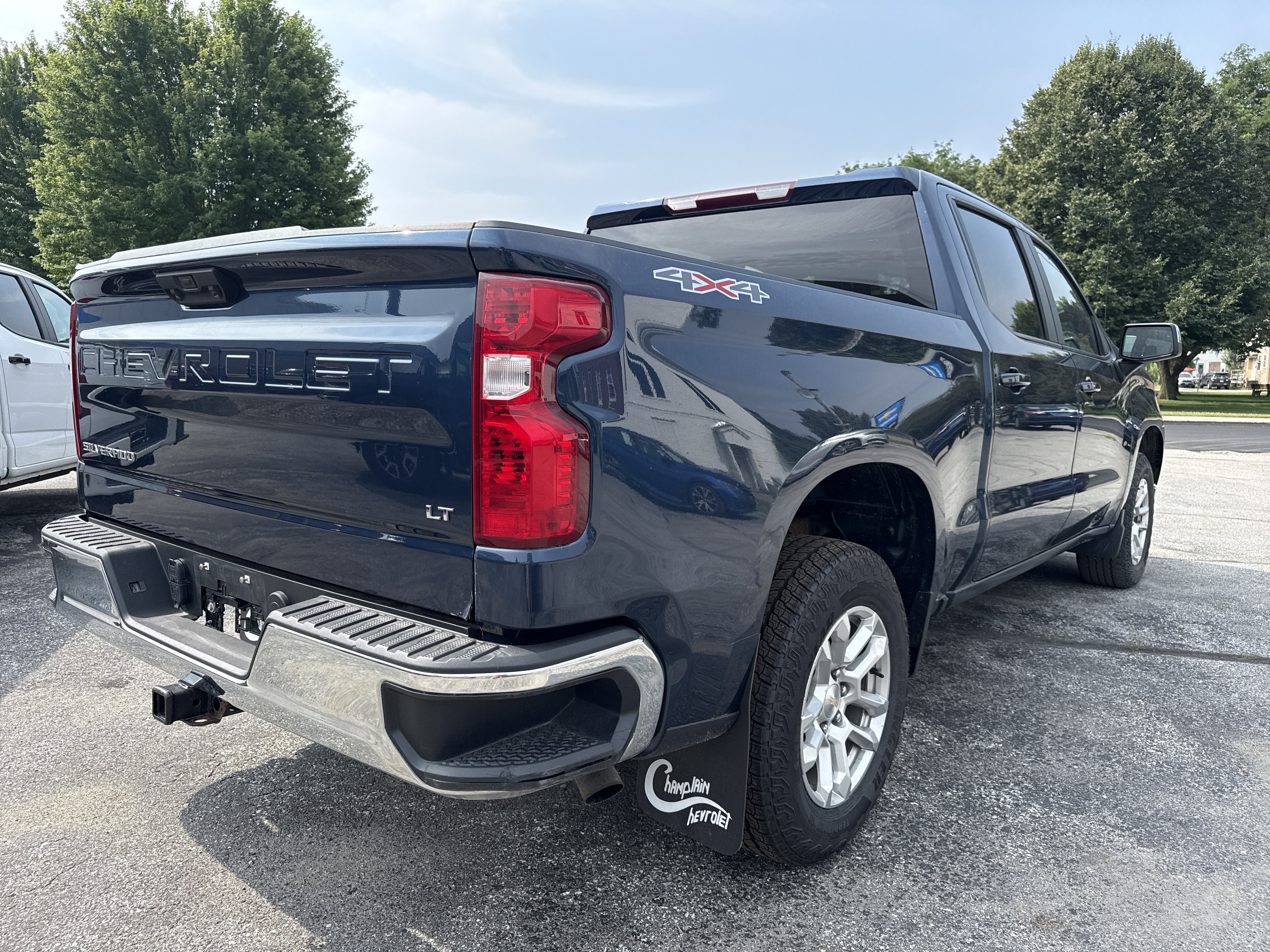 2022 Chevrolet Silverado 1500 LT (2FL)