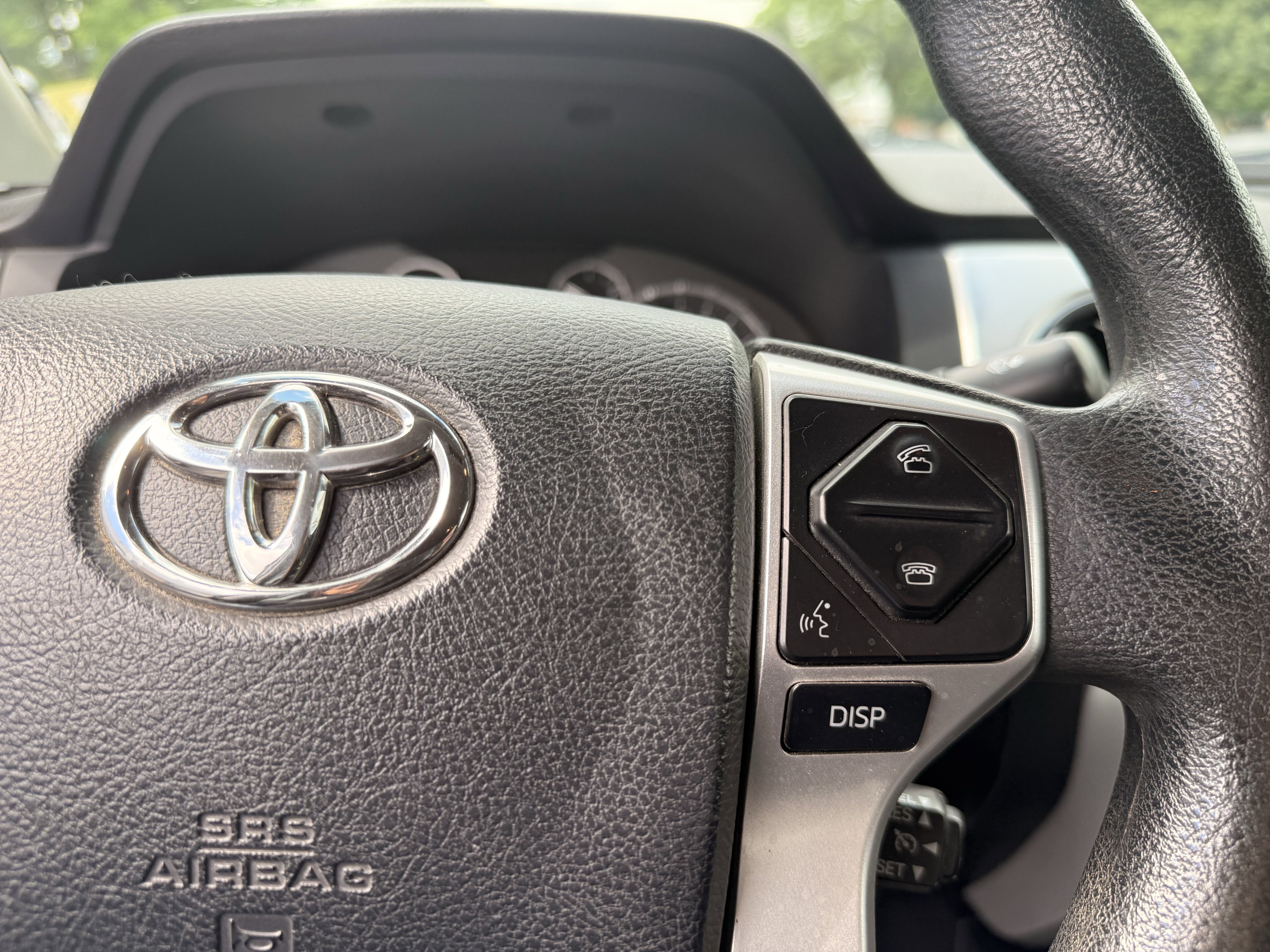 2017 Toyota Tundra SR5 5.7L V8