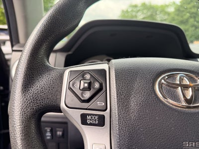 2017 Toyota Tundra SR5 5.7L V8