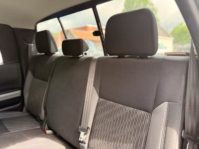 2017 Toyota Tundra SR5 5.7L V8