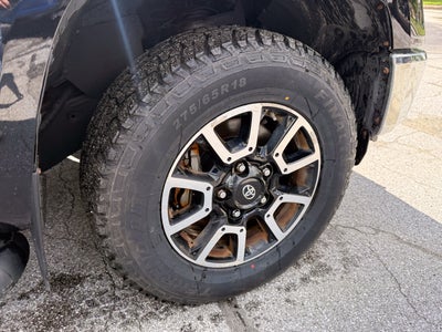 2017 Toyota Tundra SR5 5.7L V8