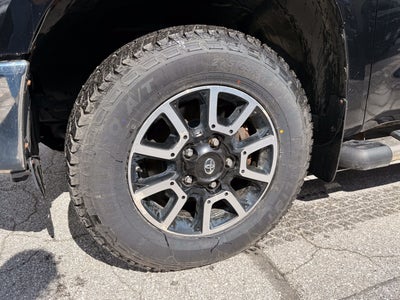 2017 Toyota Tundra SR5 5.7L V8