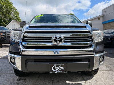 2017 Toyota Tundra SR5 5.7L V8
