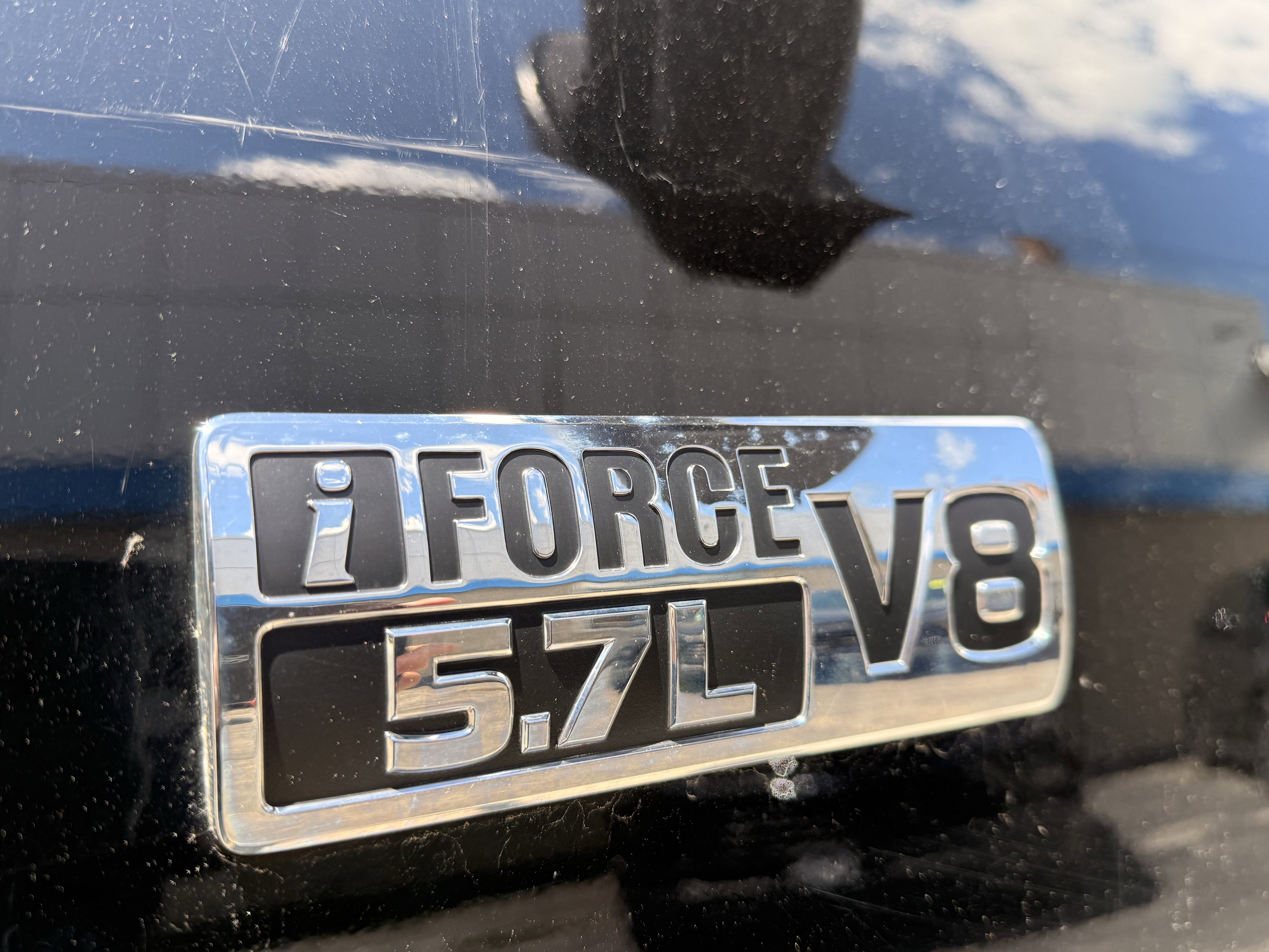 2017 Toyota Tundra SR5 5.7L V8