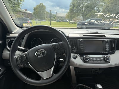 2016 Toyota RAV4 XLE