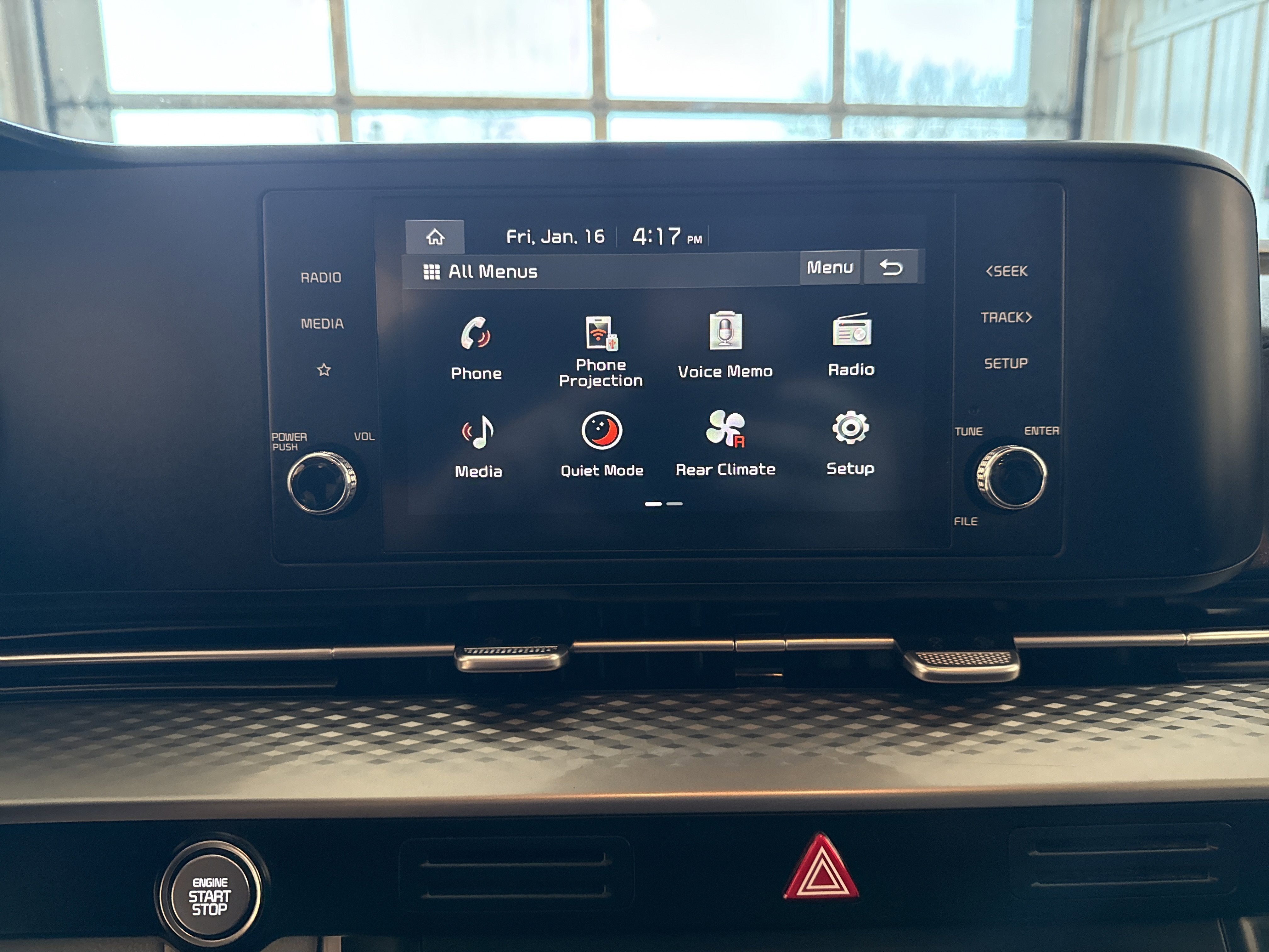 2023 Kia Carnival LX