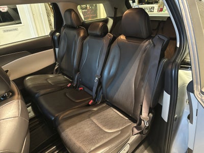 2023 Kia Carnival LX